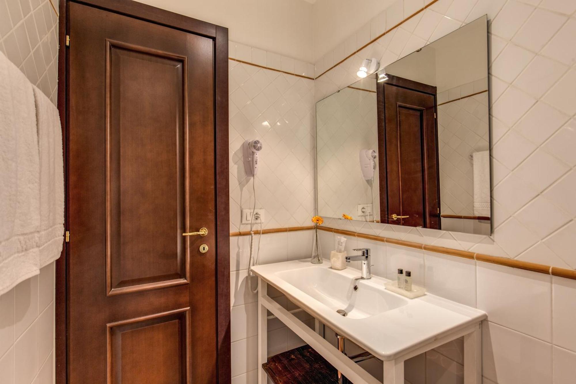 Piccolo Trevi Suites Roma Cameră foto